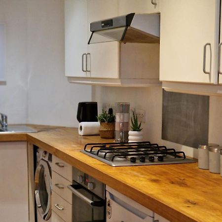 Lovely 1-Bed Apartment In Londra Dış mekan fotoğraf