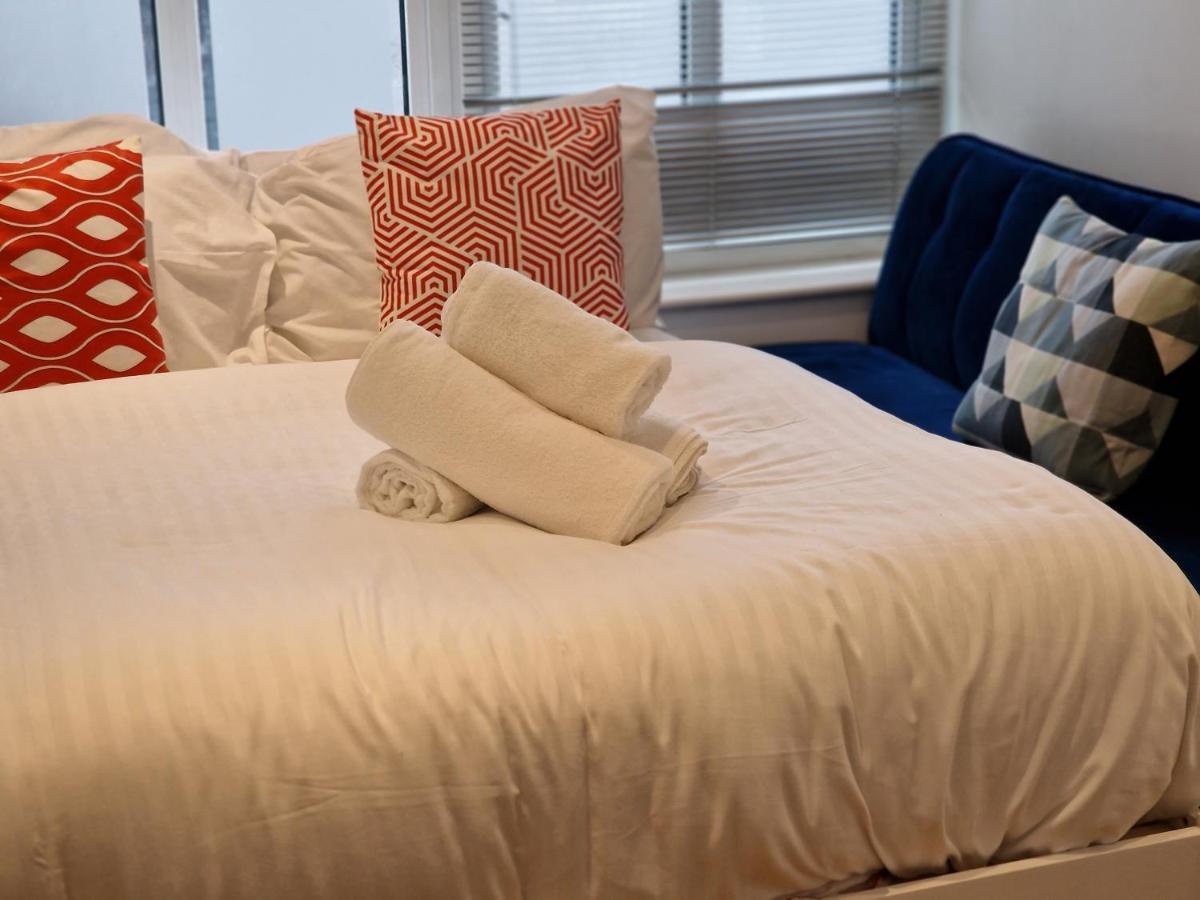 Lovely 1-Bed Apartment In Londra Dış mekan fotoğraf