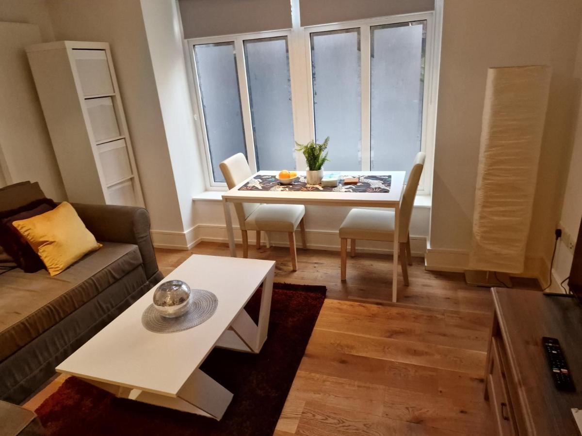 Lovely 1-Bed Apartment In Londra Dış mekan fotoğraf